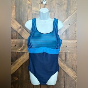 Lands’ End One Piece Swimsuit Underwire Built-In Bra Textured NWOT Women’s 14W